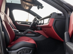 Porsche Cayenne S Coupe AWD 2026