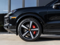 Porsche Cayenne S Coupe AWD 2026