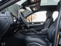 Porsche Cayenne S Coupe AWD 2026