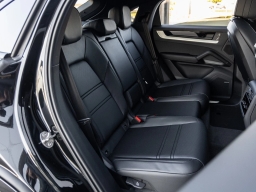 Porsche Cayenne S Coupe AWD 2026