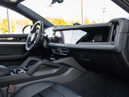 Porsche Cayenne S Coupe AWD 2026