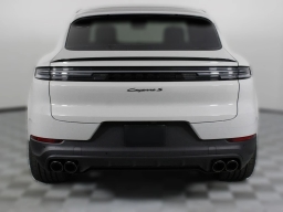 Porsche Cayenne S Coupe AWD 2026