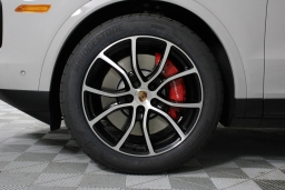 Porsche Cayenne S Coupe AWD 2026