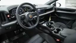Porsche Cayenne S Coupe AWD 2026