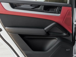 Porsche Cayenne S Coupe AWD 2026