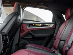 Porsche Cayenne S Coupe AWD 2026