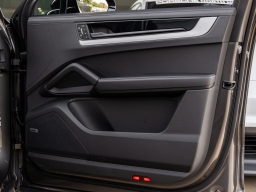 Porsche Cayenne S Coupe AWD 2026