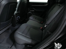 Porsche Cayenne S Coupe AWD 2026