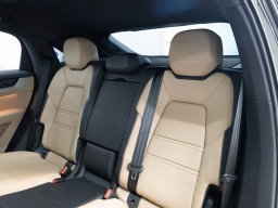 Porsche Cayenne S Coupe AWD 2026