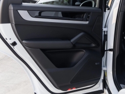 Porsche Cayenne S Coupe AWD 2026