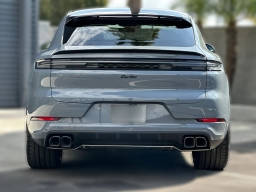 Porsche Cayenne Turbo E-Hybrid Coupe AWD 2026