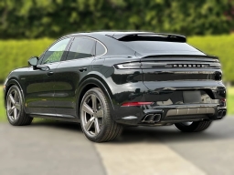 Porsche Cayenne Turbo E-Hybrid Coupe AWD 2026