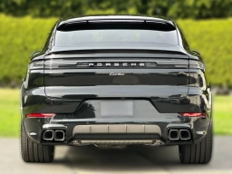 Porsche Cayenne Turbo E-Hybrid Coupe AWD 2026