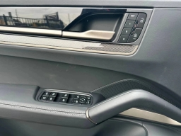 Porsche Cayenne Turbo E-Hybrid Coupe AWD 2026