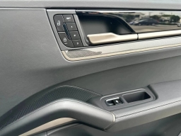 Porsche Cayenne Turbo E-Hybrid Coupe AWD 2026