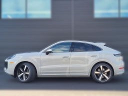 Porsche Cayenne Turbo E-Hybrid Coupe AWD 2025