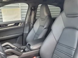 Porsche Cayenne Turbo E-Hybrid Coupe AWD 2025