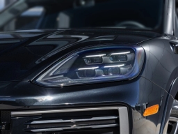 Porsche Cayenne Turbo E-Hybrid Coupe AWD 2026