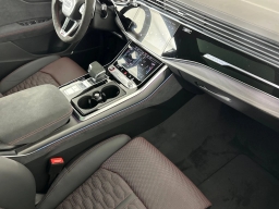 Audi RS Q8 performance quattro 2026