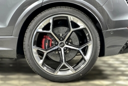 Audi RS Q8 performance quattro 2026