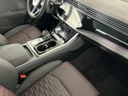 Audi RS Q8 performance quattro 2026