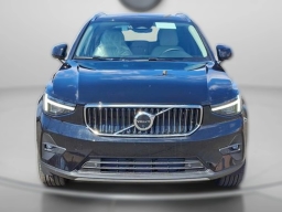Volvo XC40 Ultra Bright Theme B5 AWD 2025