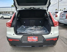 Volvo XC40 Ultra B5 AWD 2026