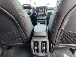 Volvo XC40 Ultra B5 AWD 2026