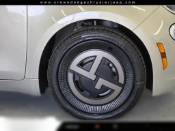 FIAT 500e Giorgio Armani FWD 2025