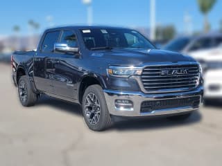 Ram 1500 Laramie 4x4 Crew Cab 5'7" Box