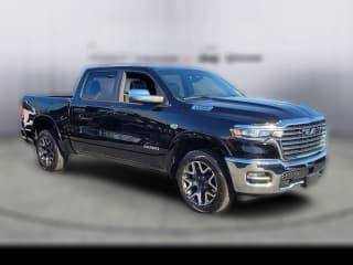 Ram 1500 Laramie 4x4 Crew Cab 5'7" Box