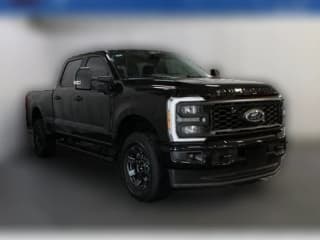 Ford Super Duty F-250 SRW XL 4WD Crew Cab 6.75' Box