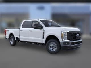 Ford Super Duty F-250 SRW XL 4WD Crew Cab 6.75' Box