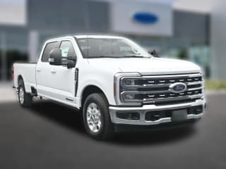 Ford Super Duty F-250 SRW XLT 2WD Crew Cab 8' Box