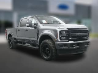 Ford Super Duty F-250 SRW LARIAT 4WD Crew Cab 6.75' Box