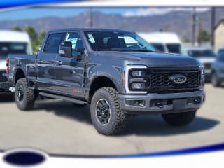 Ford Super Duty F-250 SRW LARIAT 4WD Crew Cab 6.75' Box