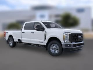 Ford Super Duty F-350 SRW XL 4WD Crew Cab 8' Box
