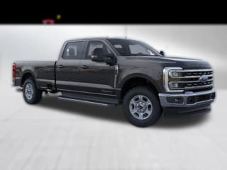 Ford Super Duty F-350 SRW XLT 4WD Crew Cab 8' Box