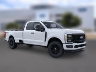 Ford Super Duty F-350 SRW XL 4WD SuperCab 8' Box