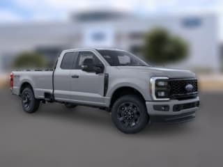 Ford Super Duty F-350 SRW XL 4WD SuperCab 8' Box