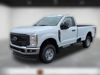 Ford Super Duty F-250 SRW XL 4WD Reg Cab 8' Box