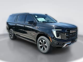 GMC Yukon XL AT4 4WD 4dr