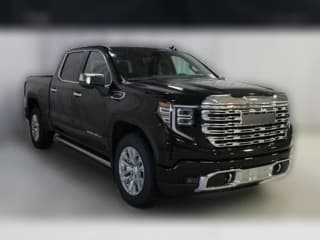 GMC Sierra 1500 Denali 4WD Crew Cab 147"