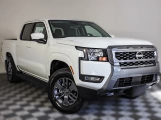 Nissan Frontier SV Crew Cab 4x4