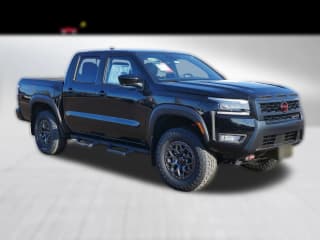 Nissan Frontier PRO-4X w/R Package Crew Cab 4x4