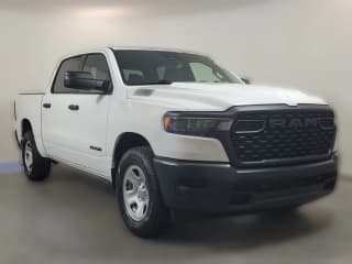 Ram 1500 Tradesman 4x2 Crew Cab 5'7" Box