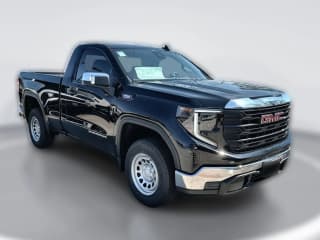 GMC Sierra 1500 Pro 2WD Reg Cab 126"