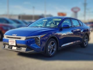 Kia K4 LXS FWD