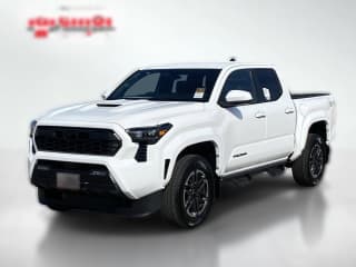 Toyota Tacoma 2WD TRD Sport Double Cab 6' Bed AT (Natl)