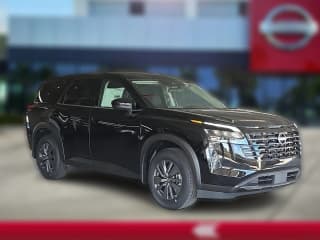 Nissan Pathfinder S 2WD